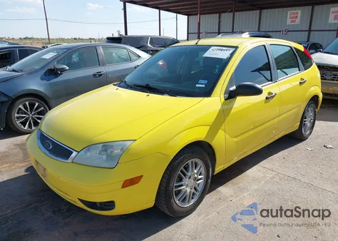 2005 Ford Focus Zx5 z USA, uszkodzony, nr VIN 3FAFP37NX5R125657
